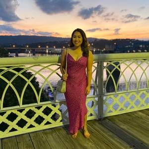 Meet your Posher, Seena